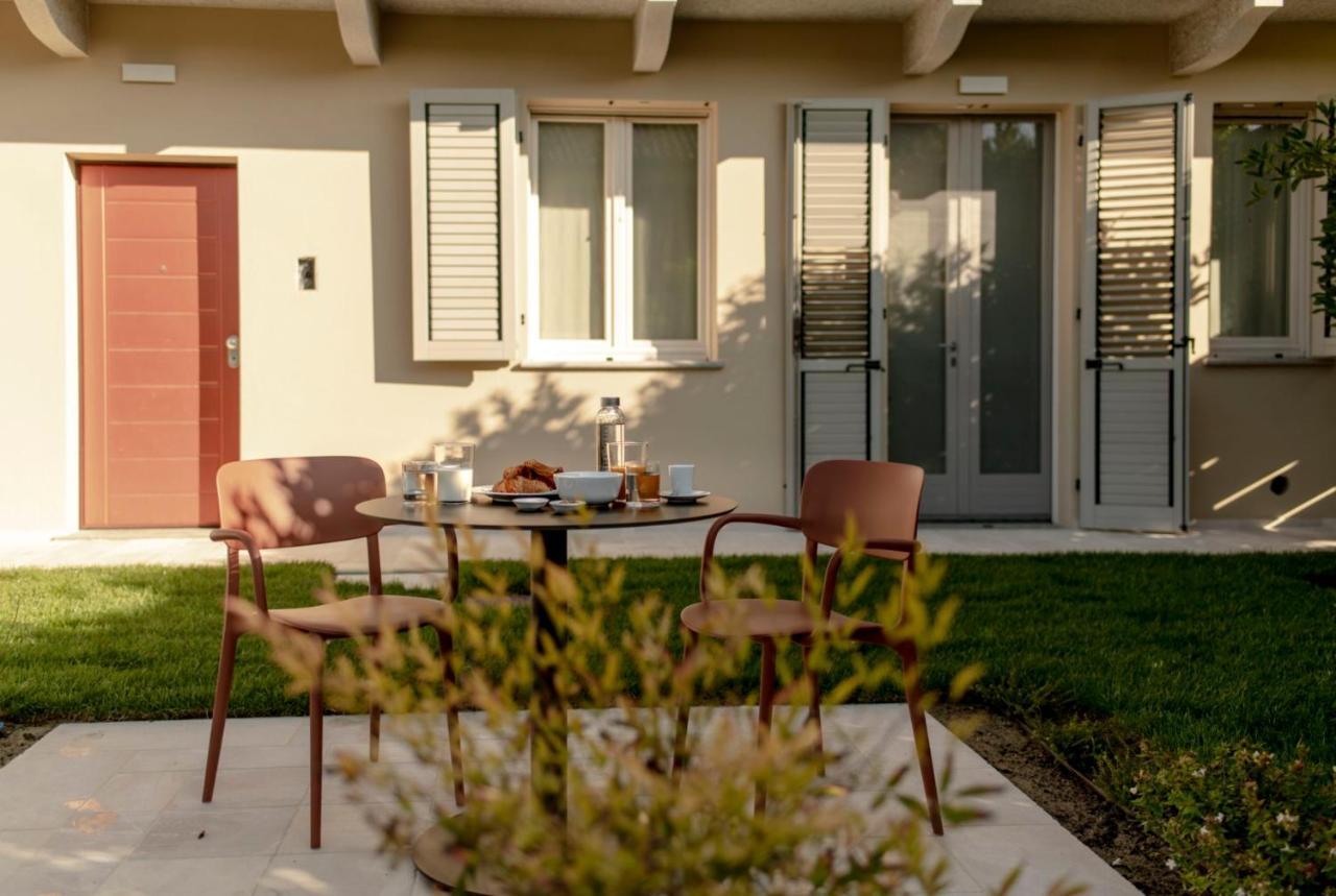 Parco Reala // Rural - Luxury - Rooms Corneliano d'Alba Exterior foto