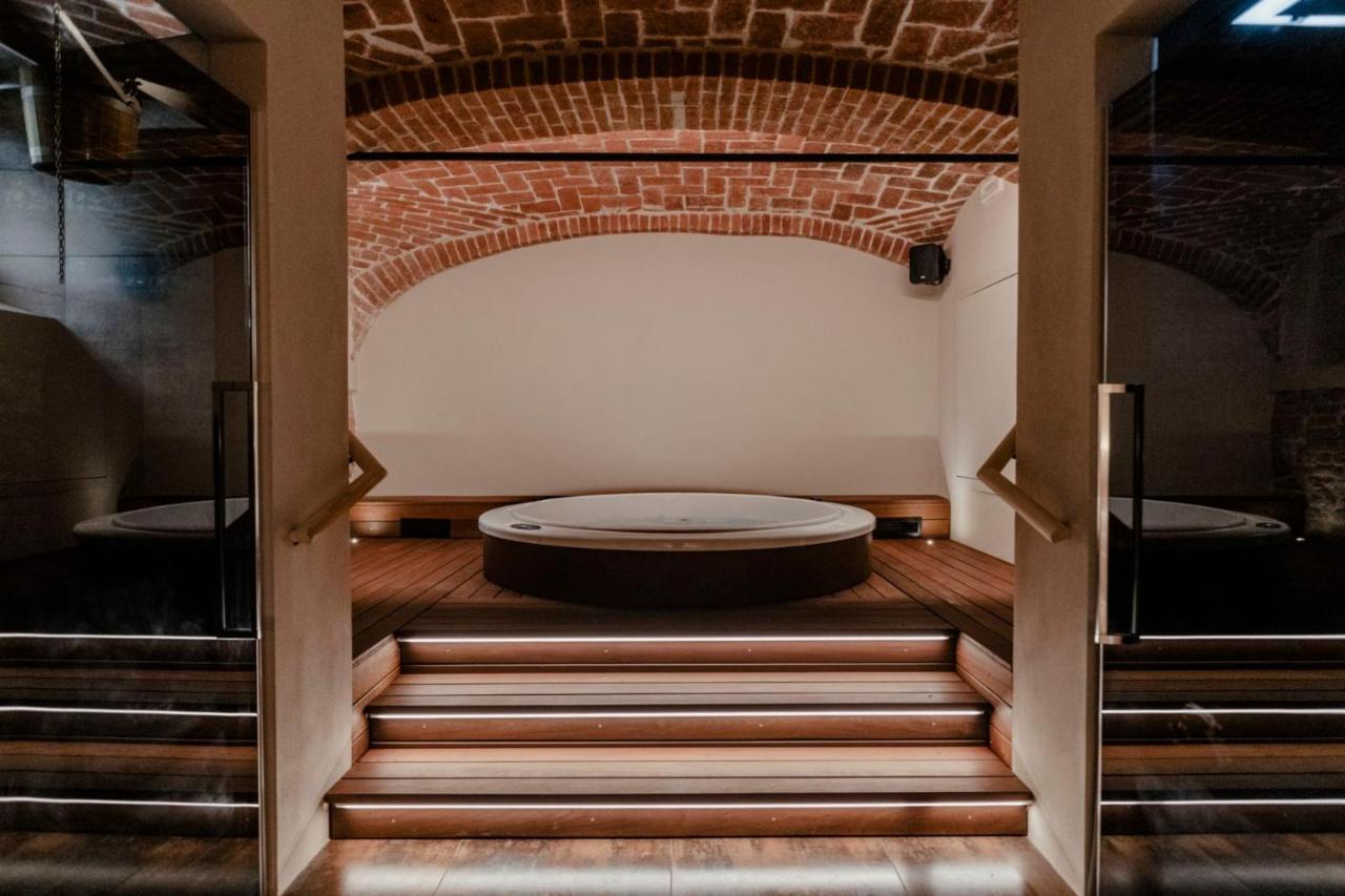 Parco Reala // Rural - Luxury - Rooms Corneliano d'Alba Exterior foto